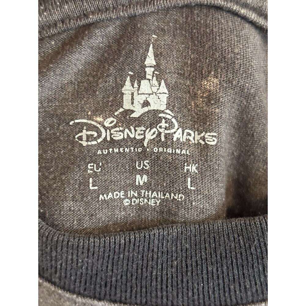 DisneyParks Gray Embroidered Short Sleeve T-Shirt With 1955 Grumpy - Size Medium - Picture 4 of 6